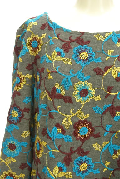 TABASA（タバサ）の古着「花刺繍フレアワンピース（ワンピース・チュニック）」大画像４へ