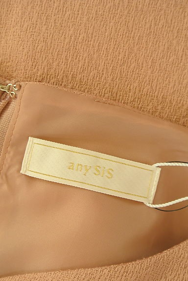 anySiS（エニィスィス）の古着「ゴムベルト付き膝丈光沢フレアワンピース（ワンピース・チュニック）」大画像６へ