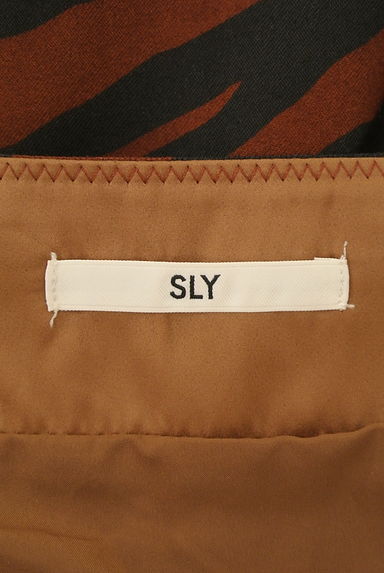 SLY（スライ）の古着「トラ柄ミモレスカート（ロングスカート・マキシスカート）」大画像６へ