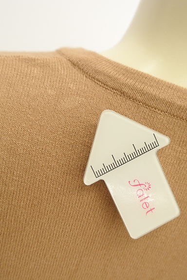 Couture Brooch（クチュールブローチ）の古着「花型ボタンニットカーディガン（カーディガン・ボレロ）」大画像５へ