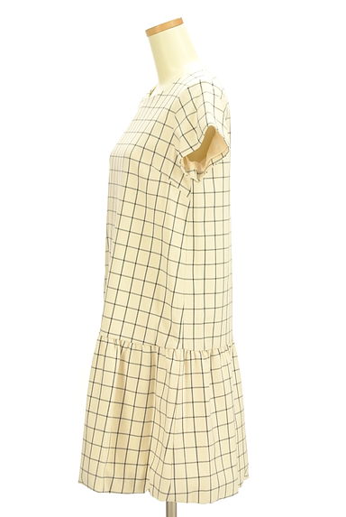 Couture Brooch（クチュールブローチ）の古着「グラフチェック柄膝上ワンピース（ワンピース・チュニック）」大画像３へ