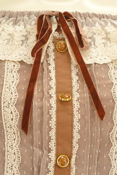 LIZ LISA（リズリサ）の古着「フラワー刺繍襟ドットチュール切替ブラウス（カットソー・プルオーバー）」大画像４へ