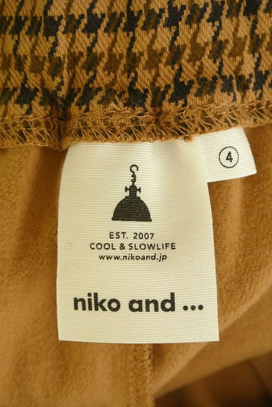 niko and...（ニコ アンド）の古着「千鳥格子柄ブーツカットパンツ（パンツ）」大画像６へ