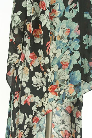BCBG MaxAzria（ビーシービージーマックスアズリア）の古着「フラワーシアーフィッシュテールブラウス（カットソー・プルオーバー）」大画像５へ