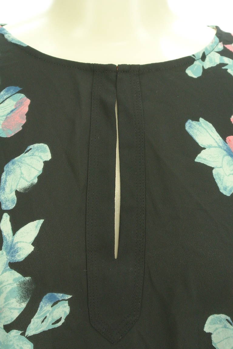 BCBG MaxAzria（ビーシービージーマックスアズリア）の古着「商品番号：PR10299366」-大画像4