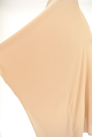 BCBG MaxAzria（ビーシービージーマックスアズリア）の古着「Ｖカットネックバタフライスリーブブラウス（カットソー・プルオーバー）」大画像５へ