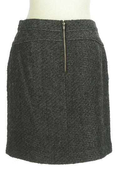 TOMORROWLAND（トゥモローランド）の古着「ラメパイピングモヘヤ混ミニスカート（スカート）」大画像２へ