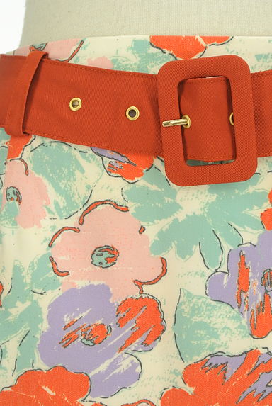 REDYAZEL（レディアゼル）の古着「ベルト付きラップ風花柄ミニスカート（ミニスカート）」大画像４へ