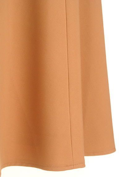 INDIVI（インディヴィ）の古着「膝下丈サーキュラースカート（スカート）」大画像５へ
