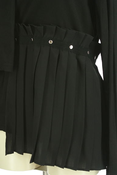 ZUCCa（ズッカ）の古着「プリーツドッキングアシメカットソー（カットソー・プルオーバー）」大画像４へ