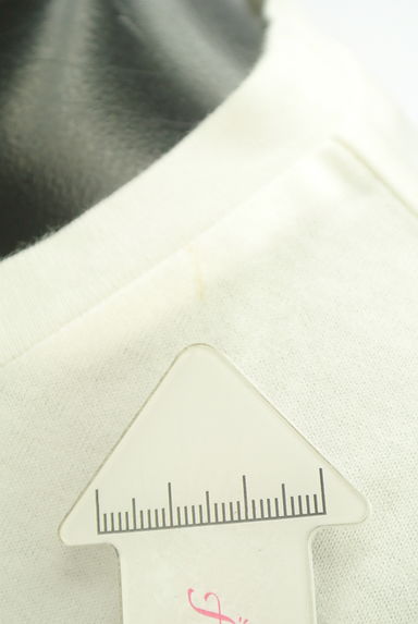 LAISSE PASSE（レッセパッセ）の古着「パール付きロゴプリントTシャツ（Ｔシャツ）」大画像５へ