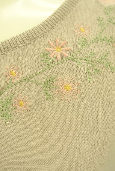 SM2（サマンサモスモス）の古着「花刺繍入り半袖カーディガン（カーディガン・ボレロ）」大画像４へ