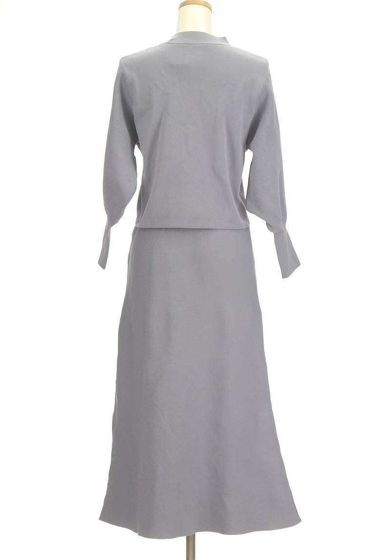 N.Natural Beauty Basic*(エヌ ナチュラルビューティーベーシック)の古着「商品番号:PR10300935」-大画像2
