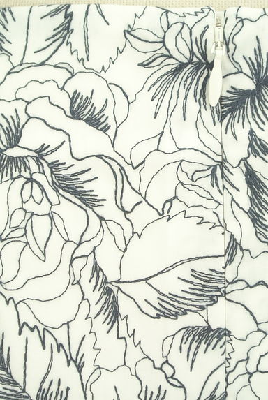 AMACA（アマカ）の古着「花柄刺繍ミディスカート（ロングスカート・マキシスカート）」大画像５へ