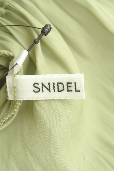Snidel（スナイデル）の古着「プルオーバー×サテンロングキャミワンピ（ツーピース（ジャケット＋ワンピース））」大画像６へ