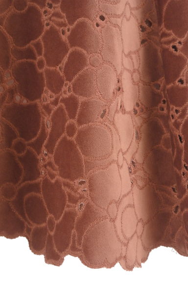 PROPORTION BODY DRESSING（プロポーションボディ ドレッシング）の古着「フラワー刺繍ベロアフレア膝丈スカート（スカート）」大画像５へ