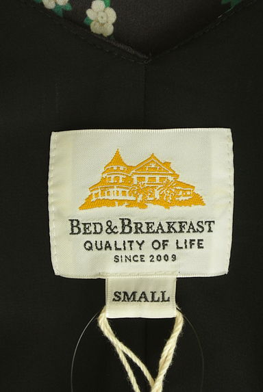 bed&breakfast（ベッドアンドブレックファスト）の古着「前後Vネック小花柄カットソー（カットソー・プルオーバー）」大画像６へ