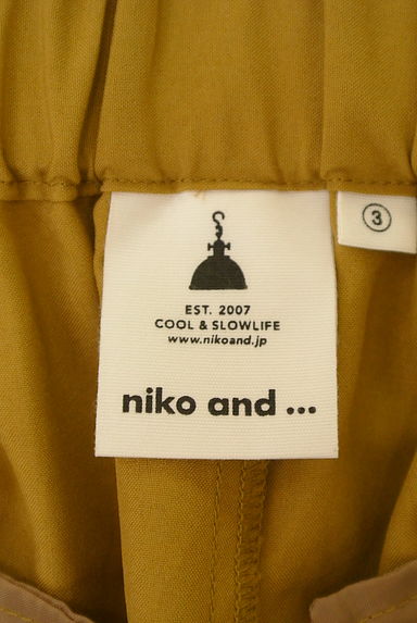 niko and...（ニコ アンド）の古着「膝上丈センタープレスフレアショートパンツ（ショートパンツ・ハーフパンツ）」大画像６へ