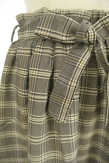 SM2（サマンサモスモス）の古着「ベルト付き膝下チェックスカート（ロングスカート・マキシスカート）」大画像４へ