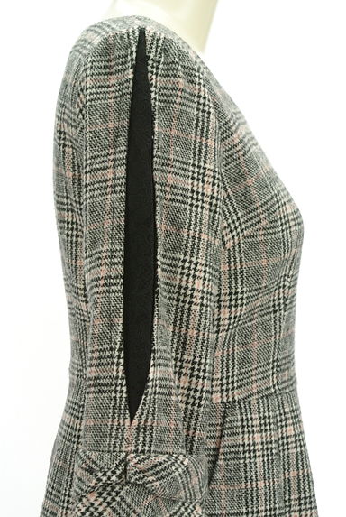 MISCH MASCH（ミッシュマッシュ）の古着「グレンチェック柄膝上ワンピース（ワンピース・チュニック）」大画像４へ