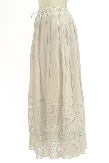 SM2（サマンサモスモス）の古着「裾フラワー刺繍リネンギャザースカート（ロングスカート・マキシスカート）」大画像３へ