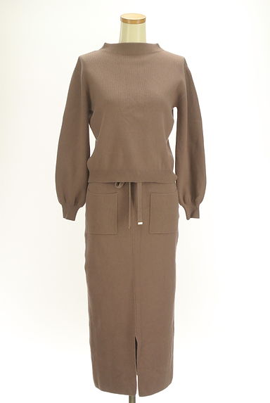 PROPORTION BODY DRESSING（プロポーションボディ ドレッシング）の古着「モックネックニット＋ロングスカートセット（セットアップ（ジャケット＋スカート））」大画像１へ