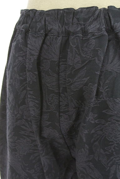 NARA CAMICIE（ナラカミーチェ）の古着「ボタニカル柄ジャガードテーパードパンツ（パンツ）」大画像５へ