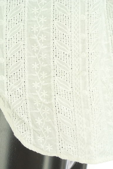 Te chichi（テチチ）の古着「フラワー刺繡フレンチスリーブブラウス（カットソー・プルオーバー）」大画像５へ