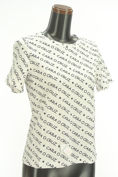 CARA O CRUZ（キャラオクルス）の古着「ブランドロゴ総柄Tシャツ（Ｔシャツ）」大画像４へ