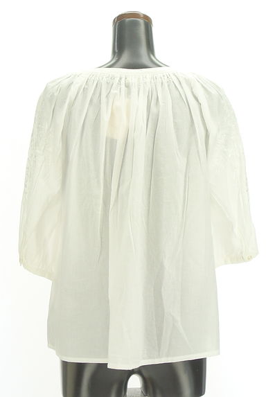 Te chichi（テチチ）の古着「花刺繍入り7分袖カットソー（カットソー・プルオーバー）」大画像２へ