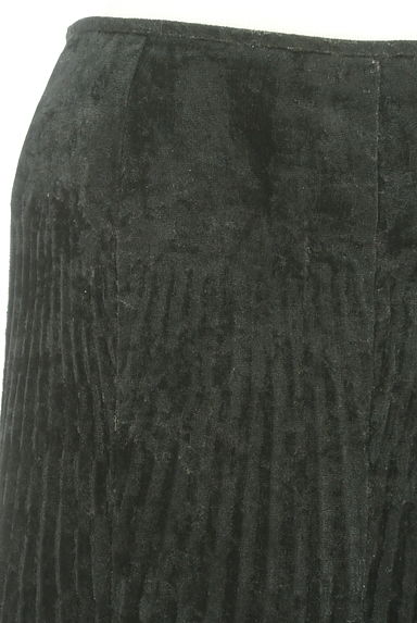 EVEX by KRIZIA（エヴェックス バイ クリツィア）の古着「膝下丈プリーツベロアスカート（スカート）」大画像４へ