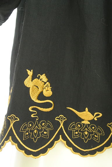 axes femme（アクシーズファム）の古着「ディズニーコラボ刺繍スカラップカットソー（カットソー・プルオーバー）」大画像５へ
