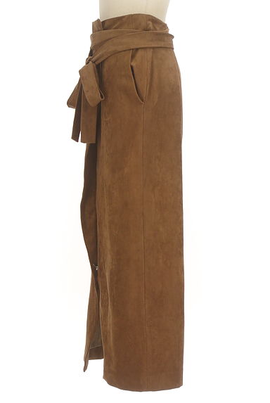 Ungrid（アングリッド）の古着「ウエストリボンラップ風スウェードロングスカート（ロングスカート・マキシスカート）」大画像３へ