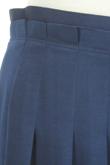 LAUTREAMONT（ロートレアモン）の古着「膝丈光沢タックプリーツスカート（スカート）」大画像４へ
