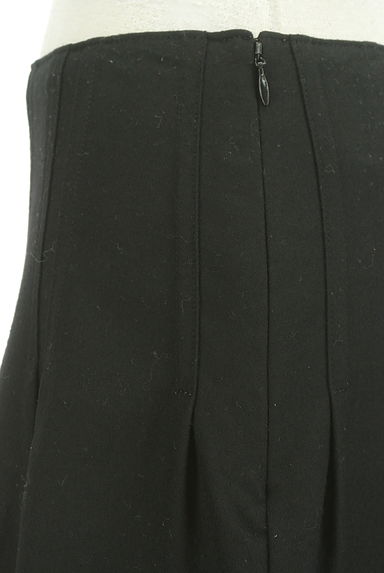 PROPORTION BODY DRESSING（プロポーションボディ ドレッシング）の古着「タックフレア膝丈ウールスカート（スカート）」大画像４へ