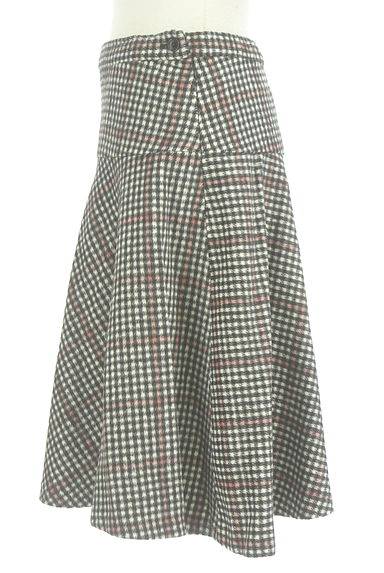 Couture Brooch（クチュールブローチ）の古着「膝丈起毛チェックフレアスカート（スカート）」大画像３へ