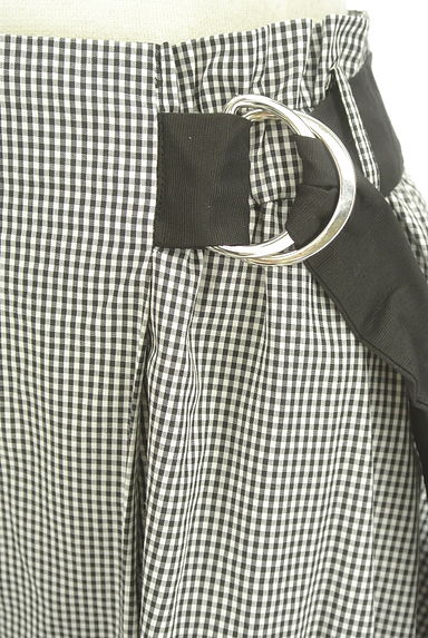 Couture Brooch（クチュールブローチ）の古着「ドッキングベルトチェック柄ミモレスカート（ロングスカート・マキシスカート）」大画像４へ