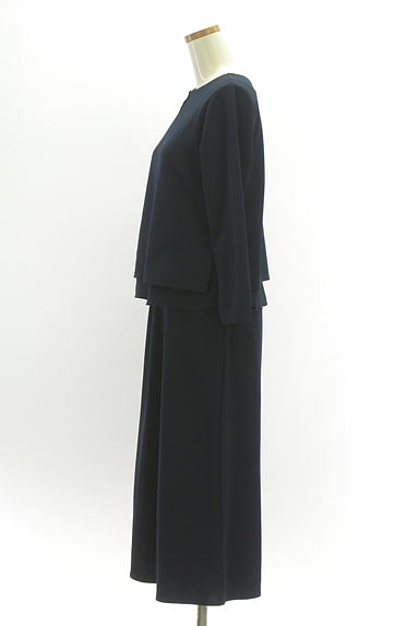 anySiS（エニィスィス）の古着「裾シフォンカットソー＋ミモレ丈パンツ（セットアップ（ジャケット＋パンツ））」大画像３へ
