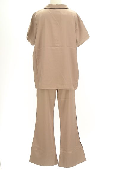 REDYAZEL（レディアゼル）の古着「半袖パイピングサテンパジャマ（セットアップ（ジャケット＋パンツ））」大画像２へ