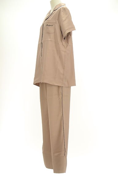 REDYAZEL（レディアゼル）の古着「半袖パイピングサテンパジャマ（セットアップ（ジャケット＋パンツ））」大画像３へ