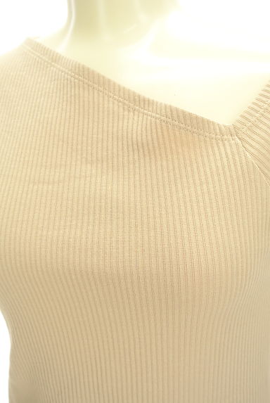AZUL BY MOUSSY（アズールバイマウジー）の古着「アシンメトリーリブトップス（カットソー・プルオーバー）」大画像４へ