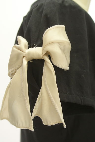 Couture Brooch（クチュールブローチ）の古着「サテンリボンパフスリーブプルオーバー（カットソー・プルオーバー）」大画像５へ