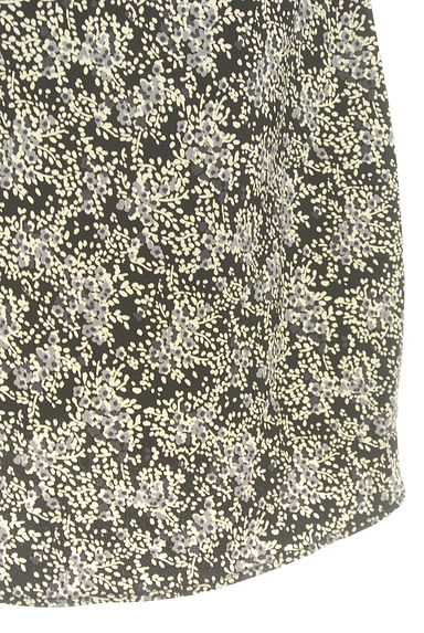 URBAN RESEARCH（アーバンリサーチ）の古着「ベルト付き小花柄ナローフレアロングスカート（ロングスカート・マキシスカート）」大画像５へ