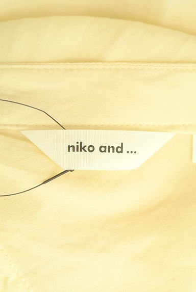 niko and...（ニコ アンド）の古着「Ｖネックオーバーブラウス（カットソー・プルオーバー）」大画像６へ