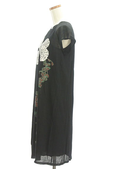 ARTISAN（アルチザン）の古着「和花柄フレンチスリーブ膝丈ワンピ（ワンピース・チュニック）」大画像３へ