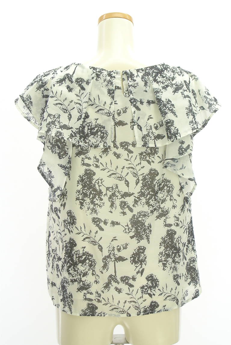 YECCA VECCA（イェッカヴェッカ）の古着「商品番号：PR10312495」-大画像2