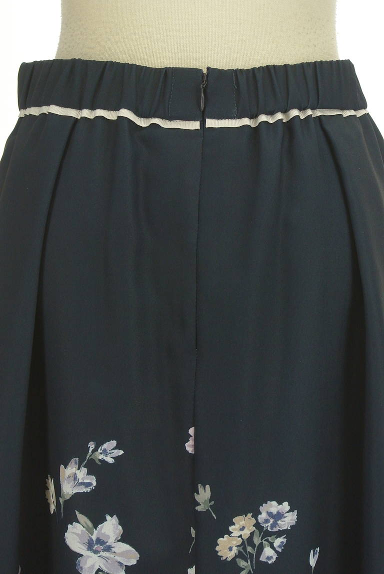 Debut de Fiore by LAISSE PASSE（デビュー・ド・フィオレ）の古着「商品番号：PR10312937」-大画像4