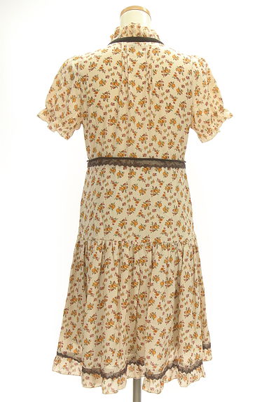 axes femme（アクシーズファム）の古着「小花柄膝上シフォンワンピース（ワンピース・チュニック）」大画像２へ