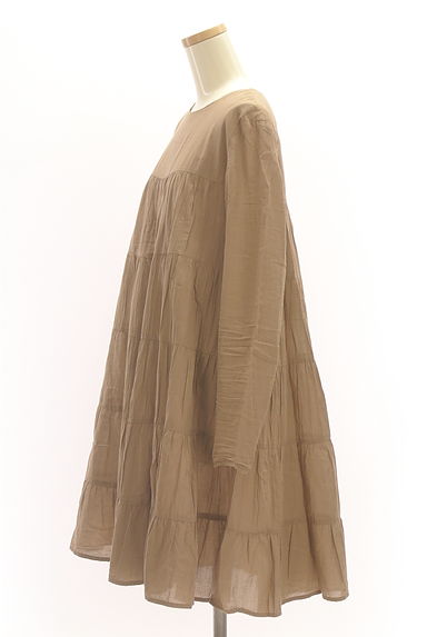 B:MING by BEAMS（ビーミングバイビームス）の古着「Ａラインティアードチュニック（カットソー・プルオーバー）」大画像３へ