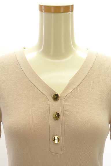 NATURAL BEAUTY BASIC（ナチュラルビューティベーシック）の古着「金ボタンVネックニットトップス（ニット）」大画像４へ
